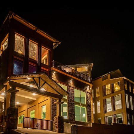 Tiaraa Jujurana Resort T Pathyar ภายนอก รูปภาพ