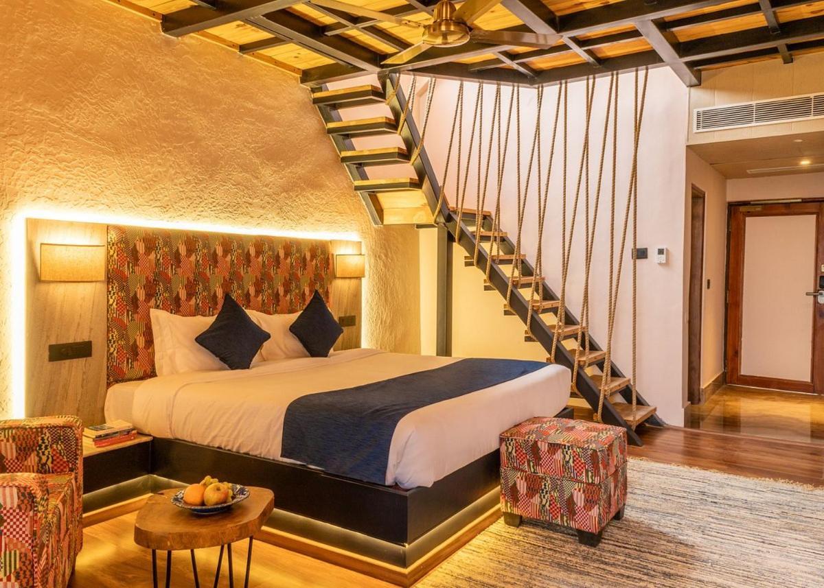 Tiaraa Jujurana Resort T Pathyar ภายนอก รูปภาพ